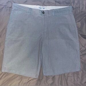 Men’s Old Navy Ultimate Slim Built-In Flex Size 38 Grey Shorts